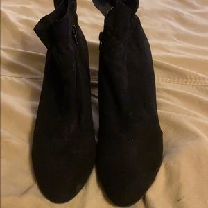 Black Heeled Ruffled Top Booties